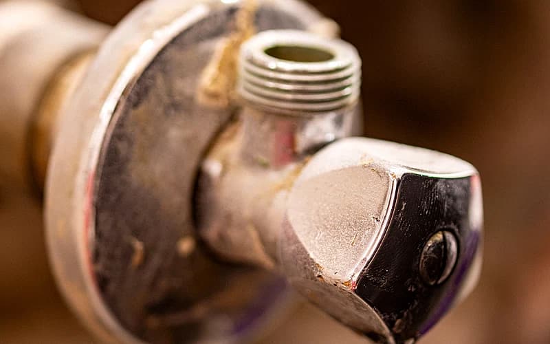 Tankless descaling